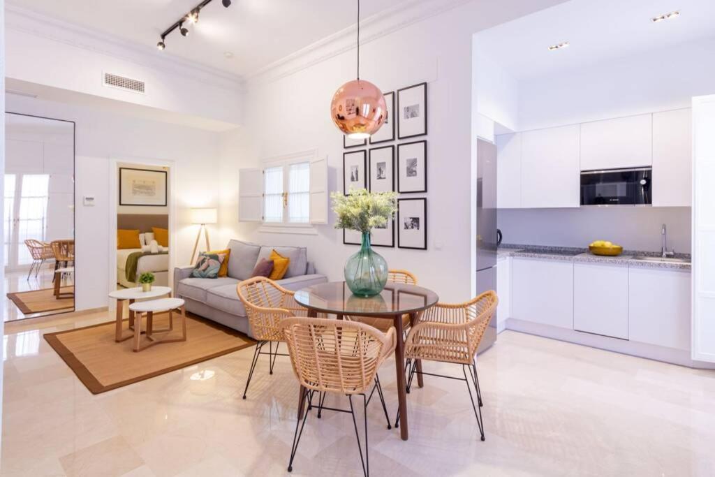 Mumu Luxury Suite Lirio Seville Luaran gambar