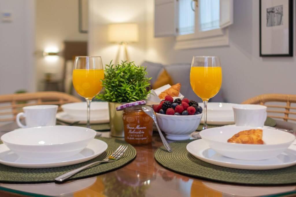 Mumu Luxury Suite Lirio Seville Luaran gambar